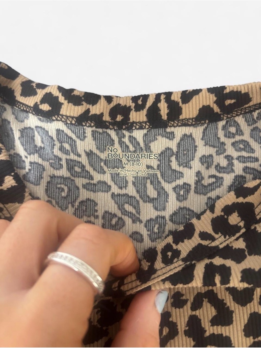 No Boundaries Leopard Print Long Sleeve Top - Tan and Black - Picture 3 of 4